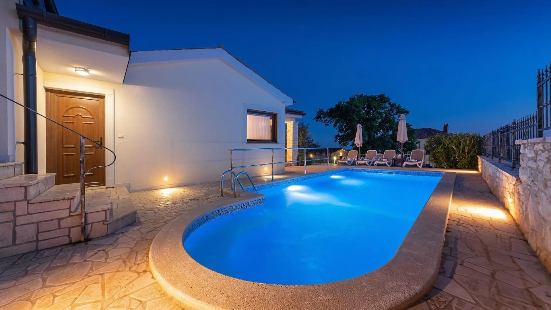 Villa Bellavista Poletti Mit Pool Und Meerblick Visnjan