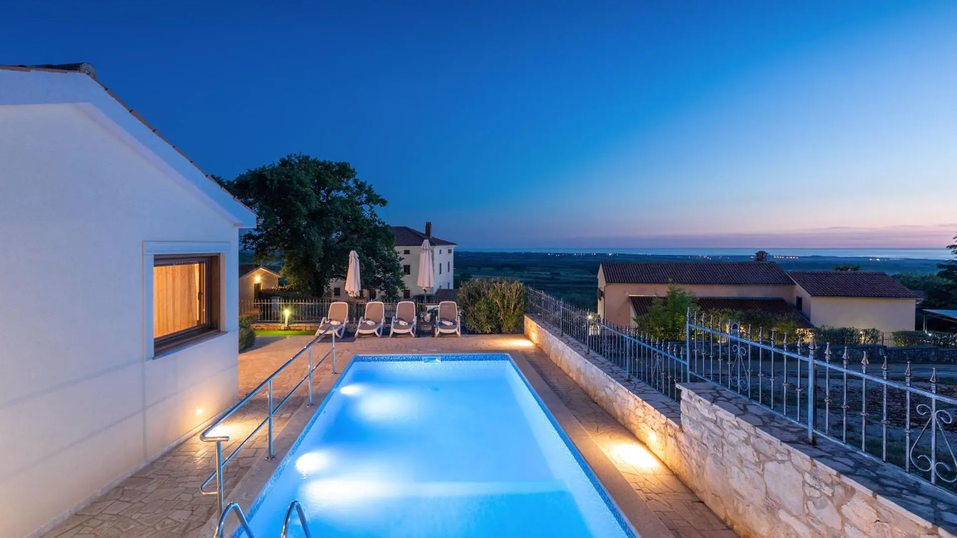 Villa Bellavista Poletti Mit Pool Und Meerblick Visnjan 0*,  Croatia